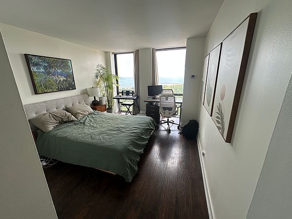 2nd image of 1660 N Lasalle St #2309