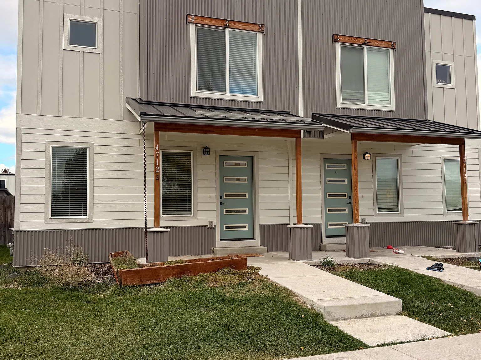 4712 Giada Drive — Photo 1