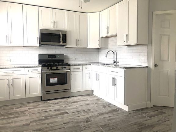 3rd image of 518 N Lavergne Ave
