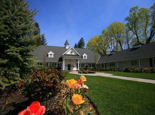 25 Shadowbrook Rd, Shrewsbury, NJ 07702