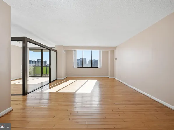 5225 Pooks Hill Rd APT 519N, Bethesda, MD 20814