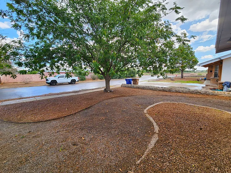 1795 Carlyle Dr — Photo 38