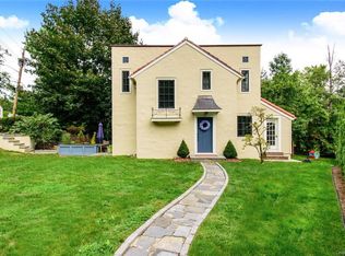 22 Alta Vista Dr, Yonkers, NY 10710