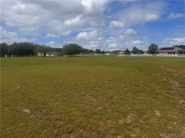 1588 E Seattle Slew Cir, Inverness, FL 34453