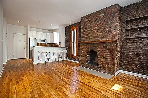 Rented by Buchbinder & Warren | media 1