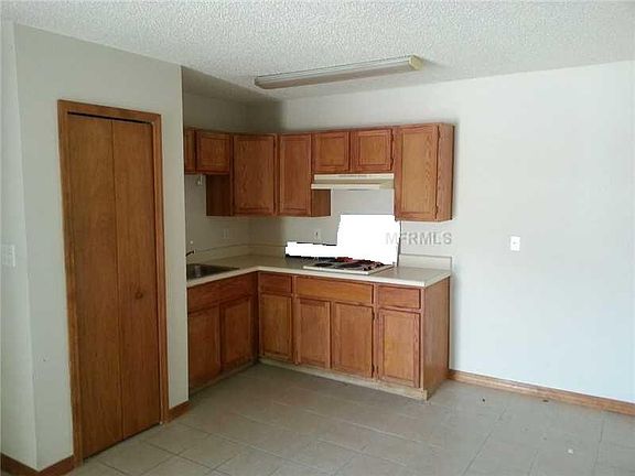 4th image of 1840 Bonneville Dr