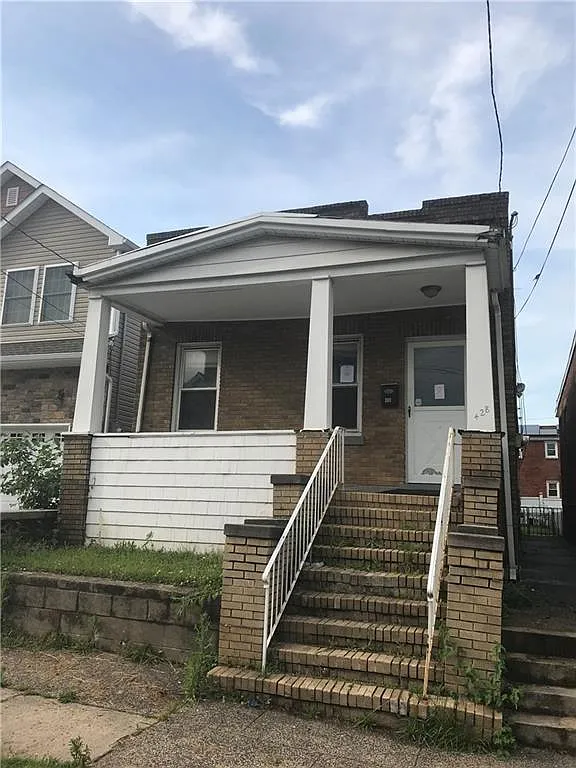 428 Keene St photo 1