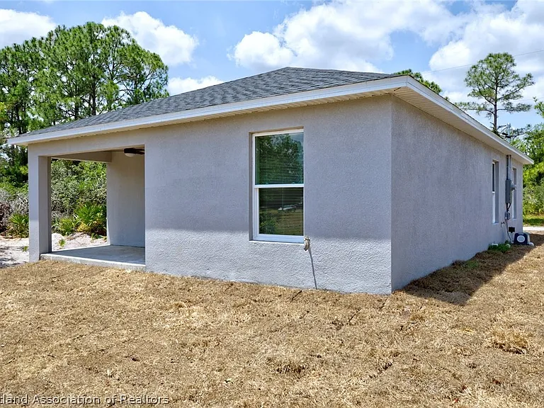544 Vanguard Ave NW — Photo 22