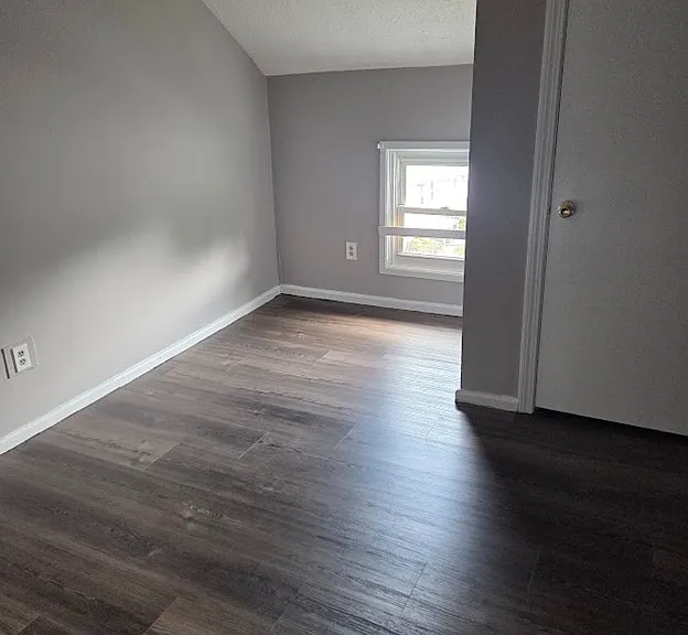 14 Carver St #E — Photo 11