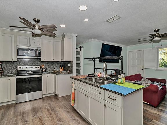 4th image of 10958 SW 86TH COURT