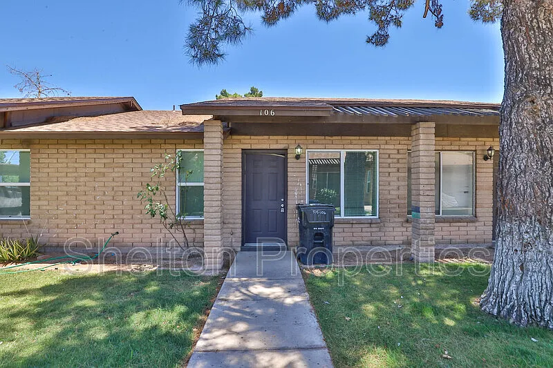 339 S Stapley Dr #106