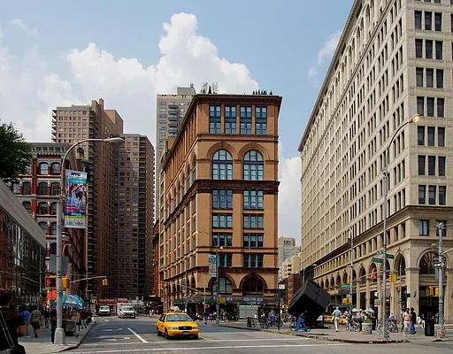 Rented by Bold New York | media 21