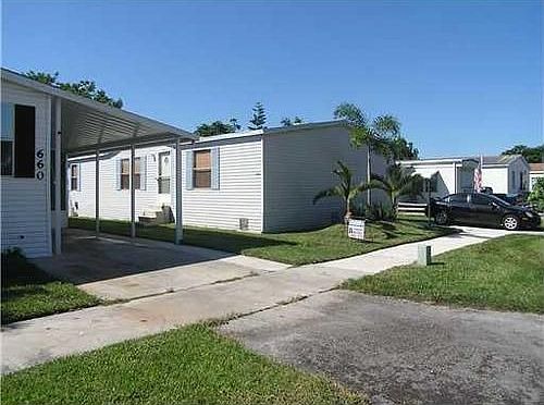 1st image of 670 NW 217th Ter