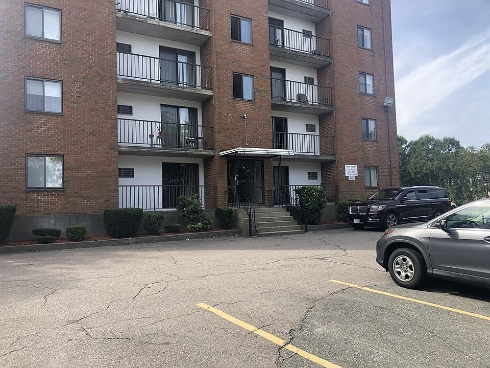1st image of 182 Quincy Ave APT 34