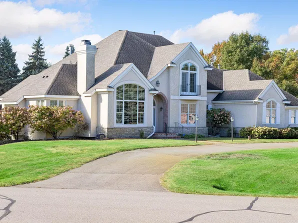 31 Scotch Pine Rd, North Oaks, MN 55127