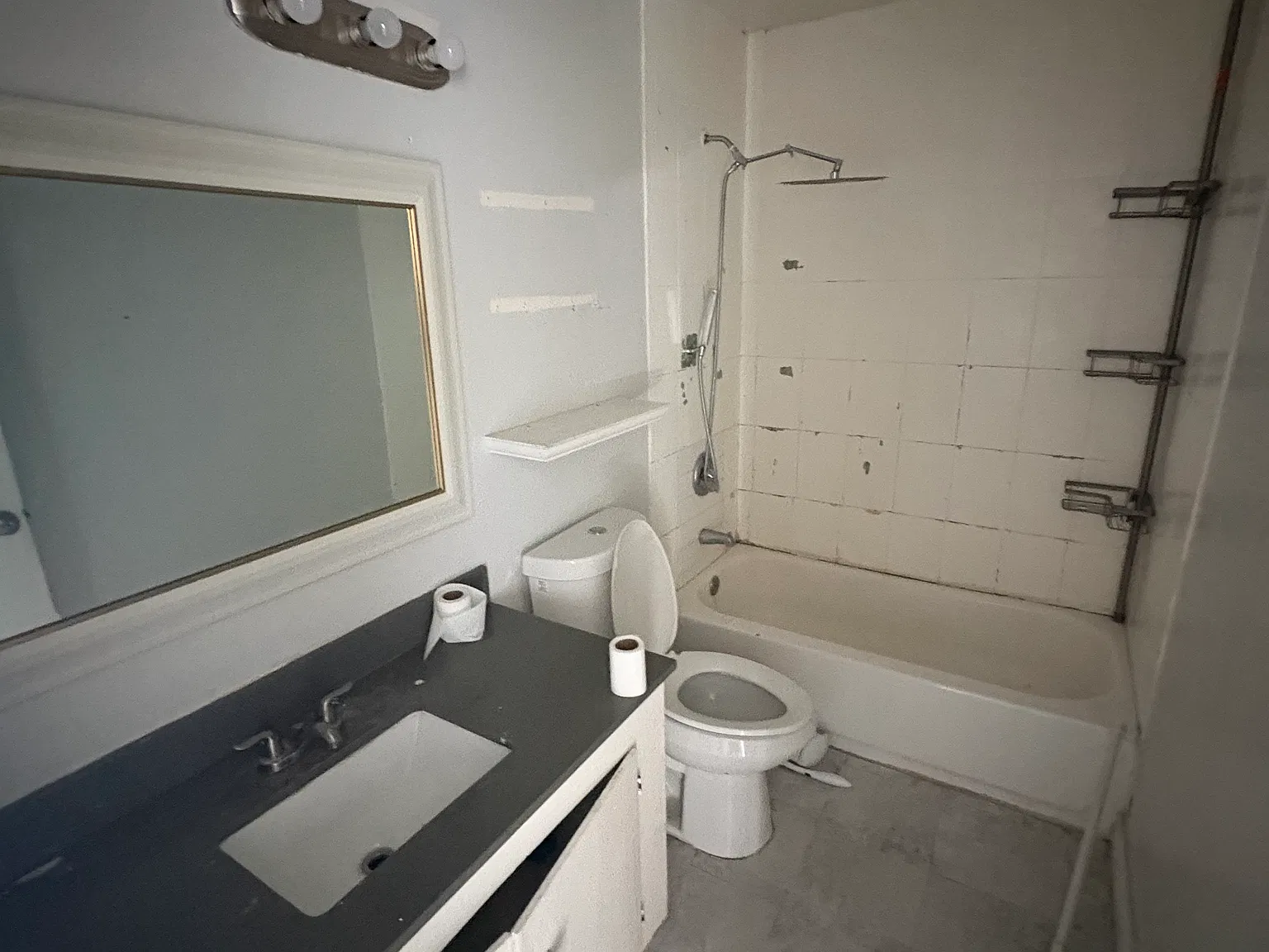 3 bed, 1.5 bath, 1020 sqft, $1,800 — Photo 4