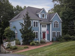 8 Hearthstone Rd, Hopkinton, MA 01748