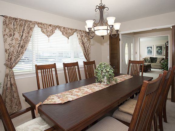 3rd image of 2683 Tuliptree Ln