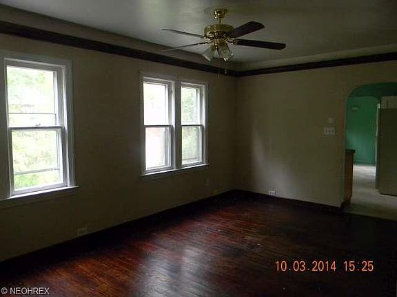 2nd image of 1906 Grantwood Dr