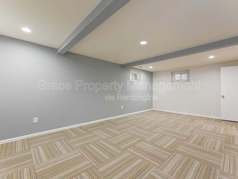 1500 W 50th Ave — Photo 7