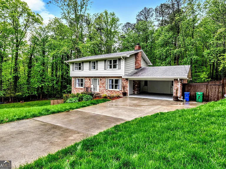2589 Bentbrook Ct — Photo 37
