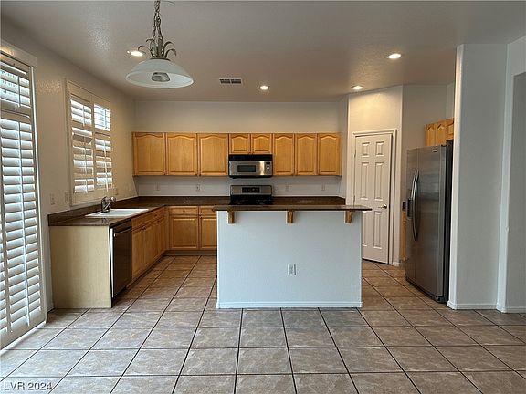 2nd image of 274 Rolling Springs Dr