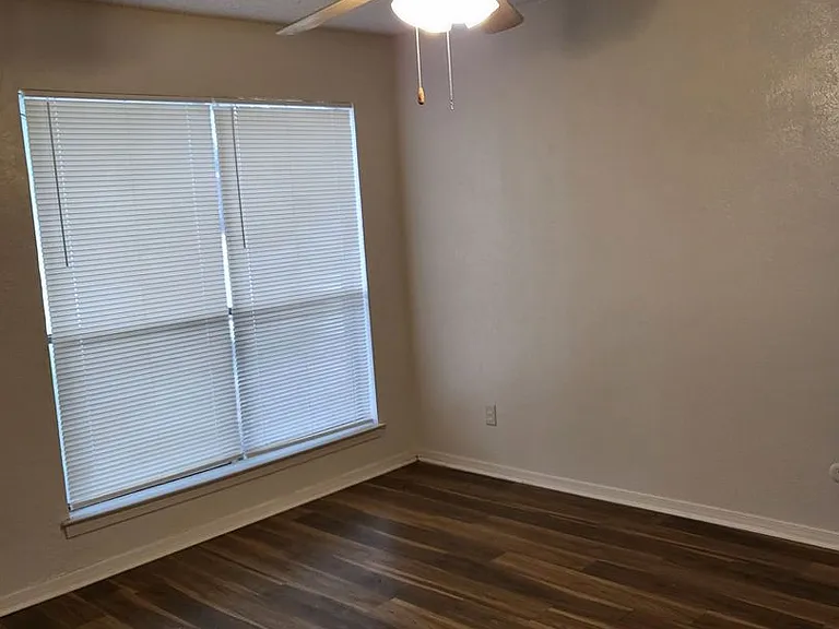 2716 Saint George Pl — Photo 7