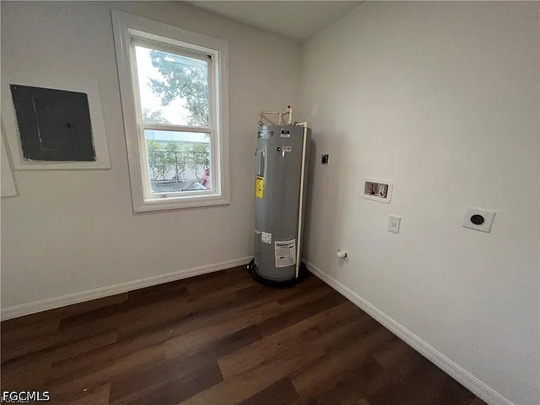 1270 Allen St #B — Photo 13