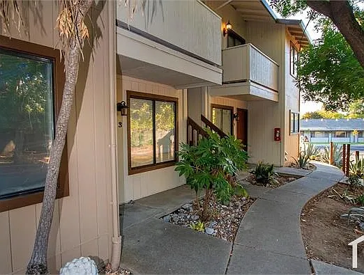 4835 Orange Grove Ave #3 — Photo 2