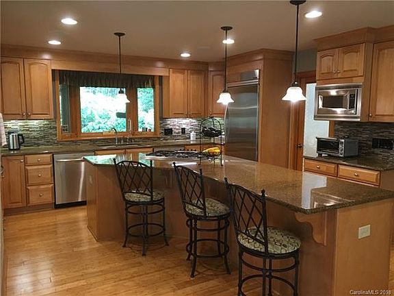 5th image of 280 Farmstead Ln