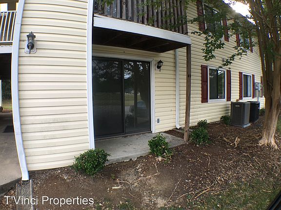 2nd image of 507 Mystic Dr APT D