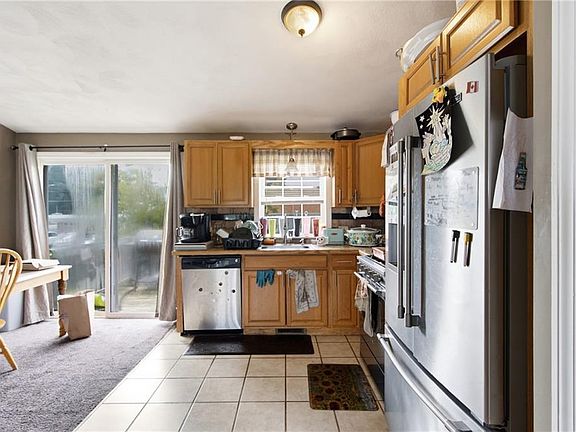 5th image of 71 Clemence St