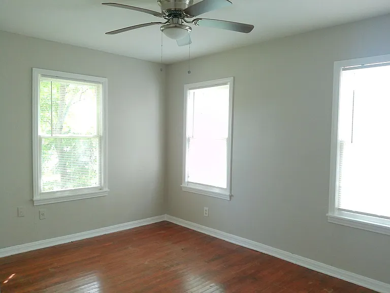 3510 Austin St — Photo 12