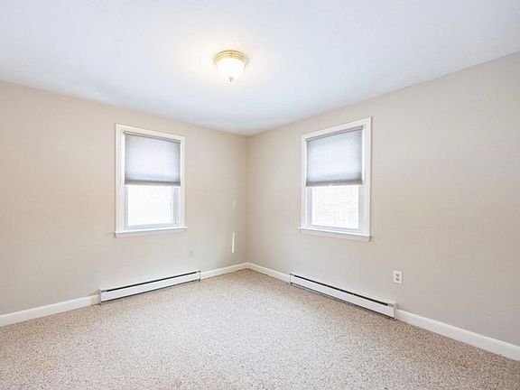 5th image of 485-487 Stearns Ave