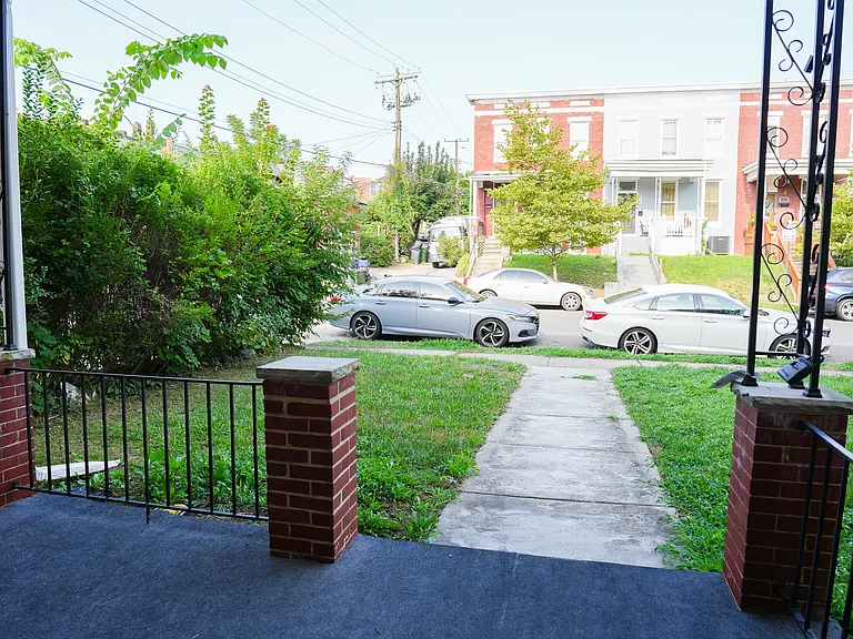 2101 Poplar Grove St — Photo 2