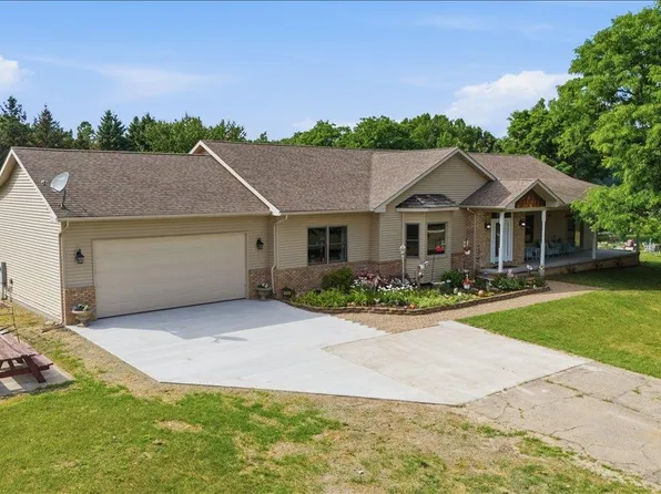 1350 Bald Eagle Lake Rd, Ortonville, MI 48462