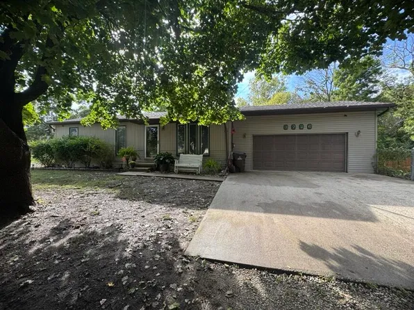 3726 Ruth Ave, Lansing, MI 48910