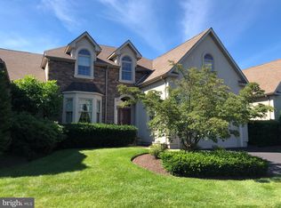 222 Country Club Dr, Telford, PA 18969