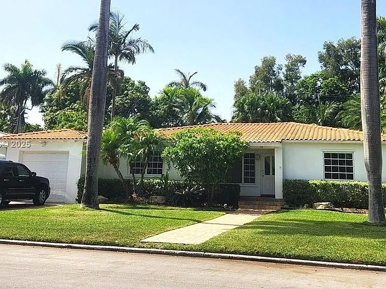 1229 Jefferson St — Photo 8