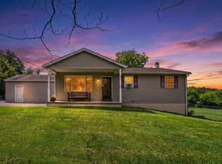 520 Schoolhouse Rd, Bernville, PA 19506