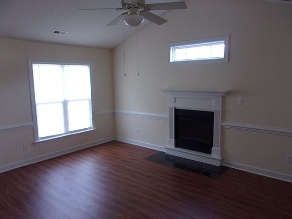 4th image of 346 Johnson Ln