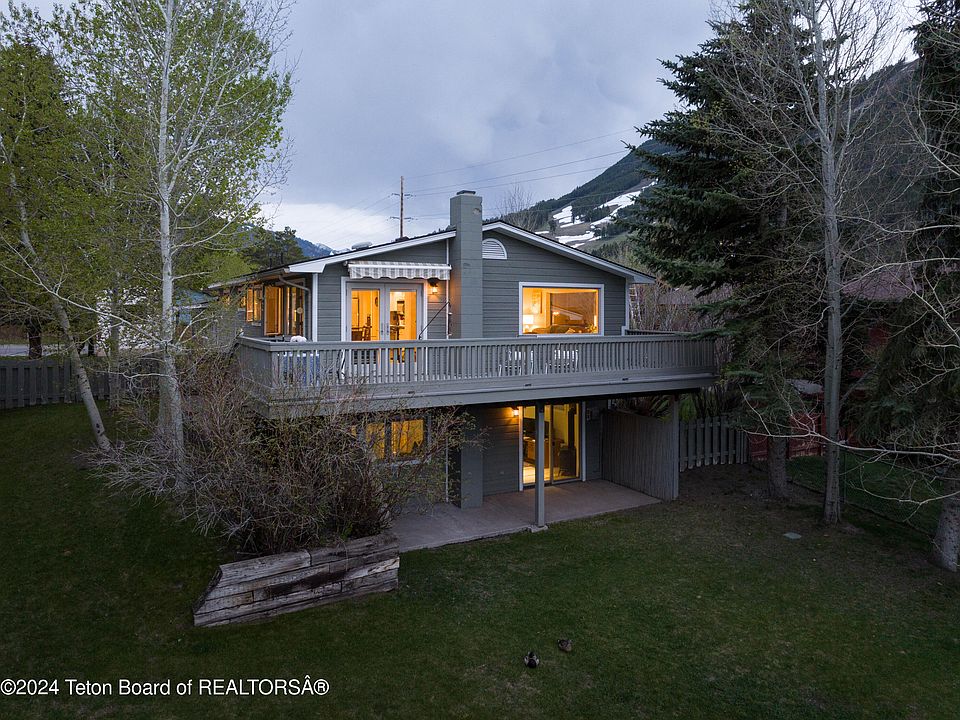 1st image of 445 Flat Creek Dr
