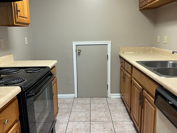 4th image of 284 Bracewell Dr APT C
