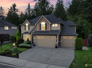 6028 213th Avenue Ct E, Lake Tapps, WA