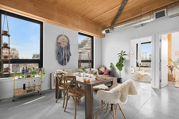 Rented by MNS | media 1