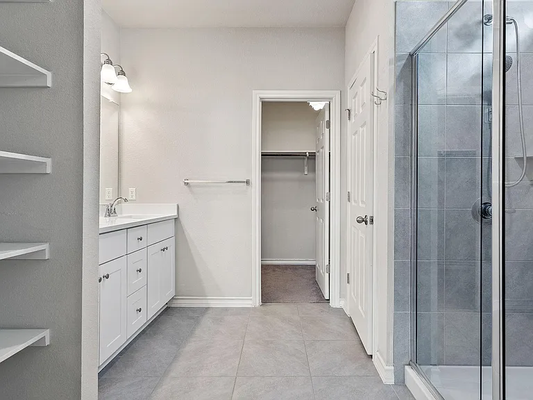 12104 Cimaizon Dr — Photo 17