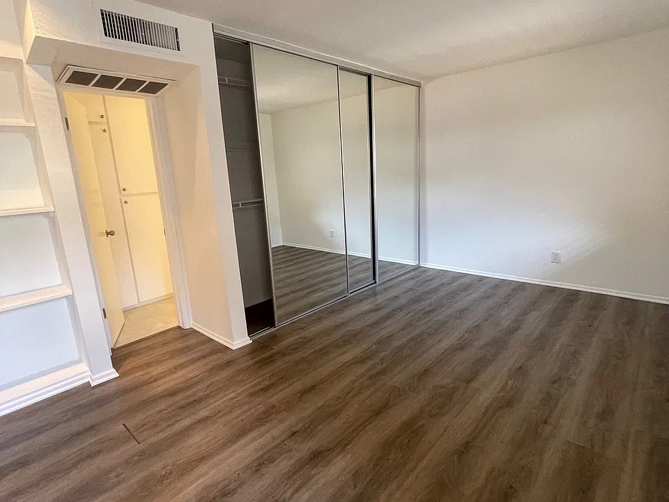 Studio Floorplan