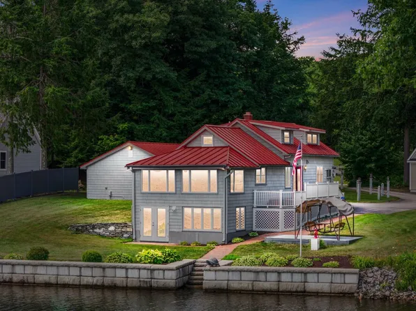 69 Scott Drive, Monmouth, ME 04259