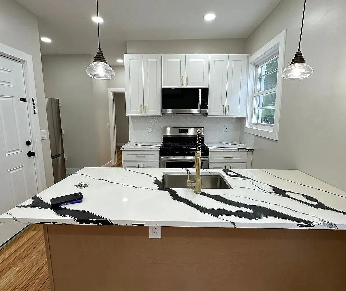 2 bed, $2,700 — Photo 1