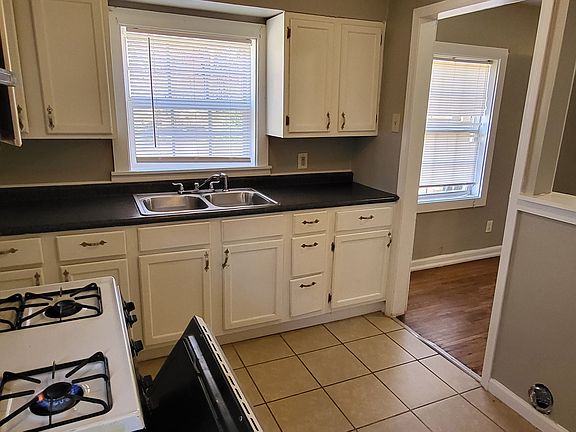 1915 The Oaks Ave 2_09262024